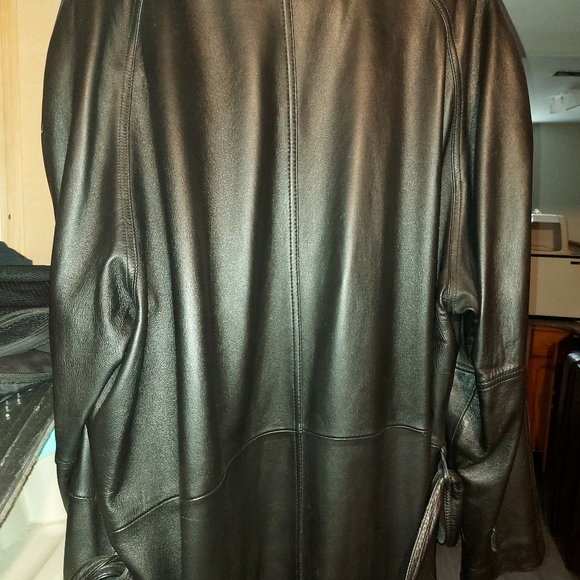Beautiful full length black leather coat men's - Picture 2 of 4